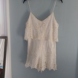 Dolce Vita Lace Romper Size S